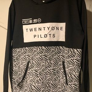 black twenty one pilots hoodie (XL)